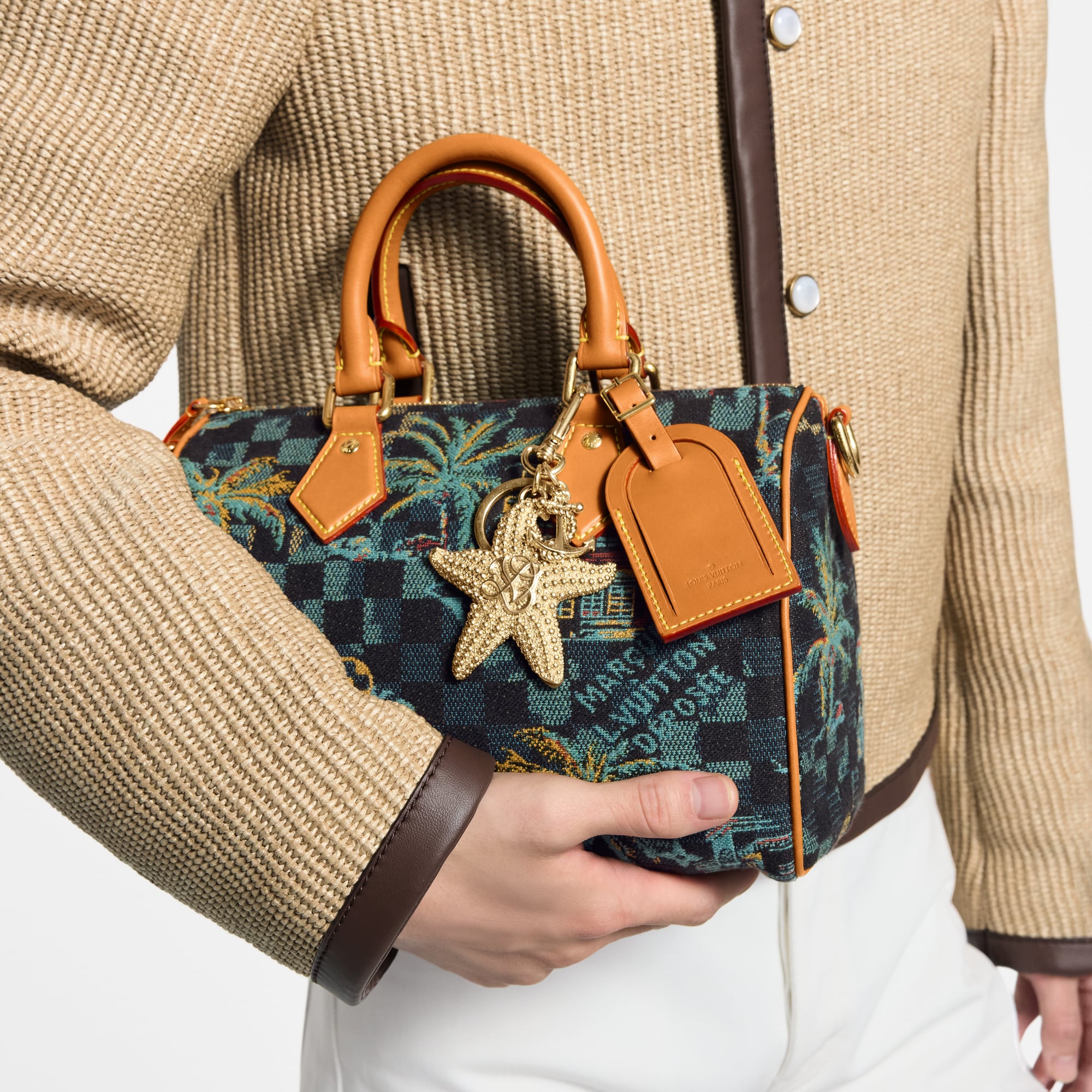 *夏モチーフ【Louis Vuitton】LV スターフィッシュ キーホルダー Louis Vuitton LV Starfish Key Holder and Bag Charm Gold in